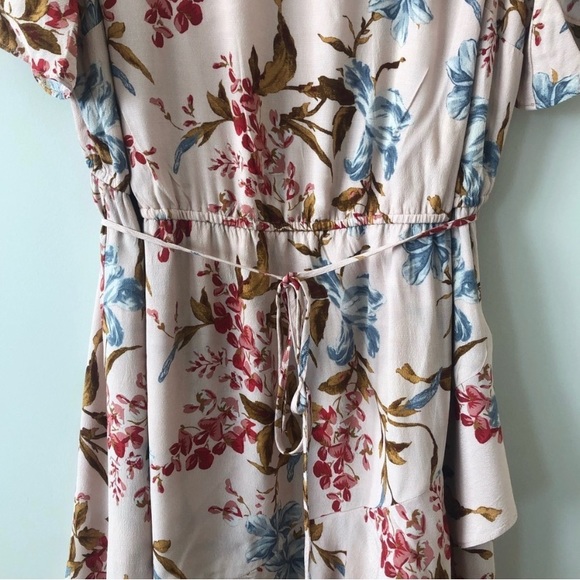 Vince Camuto Floral Dress With Ruffle Bottom Dress - Picture 3 of 3